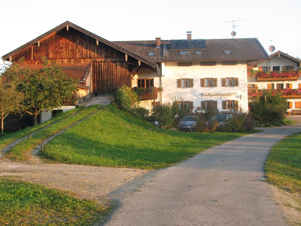 Beim Bicher Grabenstatt Luaran gambar